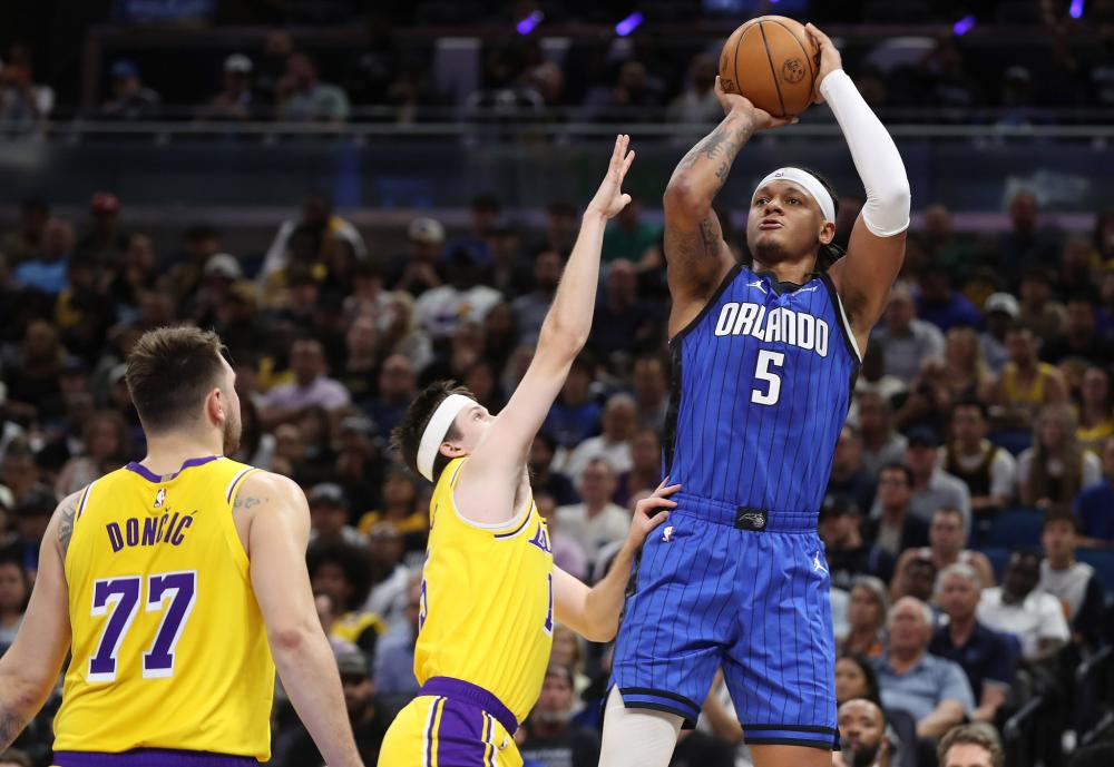 并在商业和 并在商业和