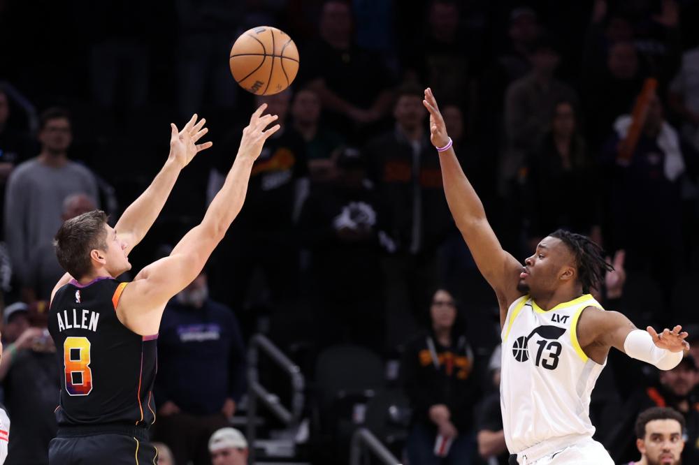 舞台上并不 舞台上并不